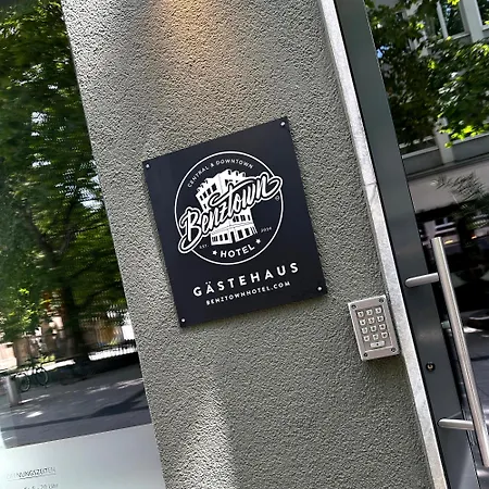 Benztown Hotel Gästehaus-3
